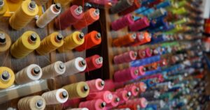 【初心者でも簡単】布小物の手作りアイデア10選｜100均材料でOKなものも